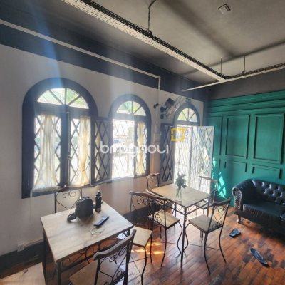 Casa com 121m², 5 quartos, 1 garagem, no bairro Centro em Florianópolis