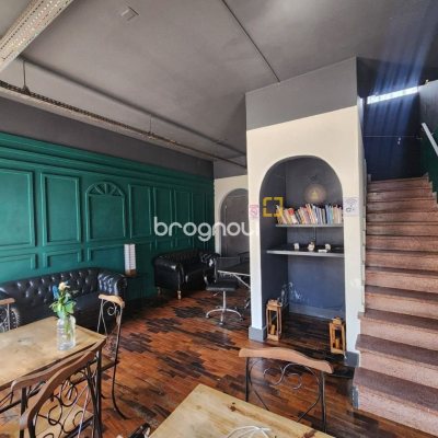 Casa com 121m², 5 quartos, 1 garagem, no bairro Centro em Florianópolis