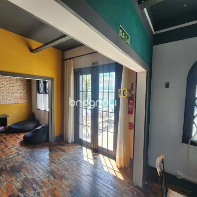 Casa com 121m², 5 quartos, 1 garagem, no bairro Centro em Florianópolis
