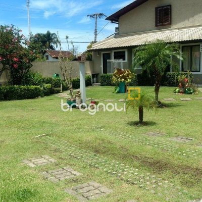 Casa com 1400m², 28 quartos, no bairro Lagoa da Conceição em Florianópolis