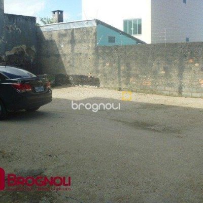 Casa com 274m², 3 quartos (sendo 1 suíte), 10 garagens, no bairro Serraria em São José