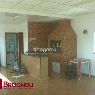 Casa com 274m², 3 quartos (sendo 1 suíte), 10 garagens, no bairro Serraria em São José