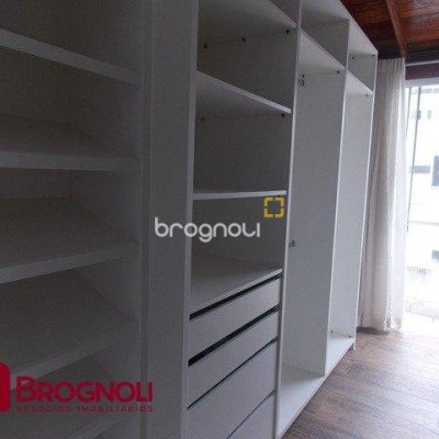 Cobertura com 163m², 3 quartos (sendo 1 suíte), 2 garagens, no bairro Trindade em Florianópolis