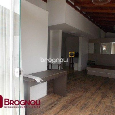 Cobertura com 163m², 3 quartos (sendo 1 suíte), 2 garagens, no bairro Trindade em Florianópolis