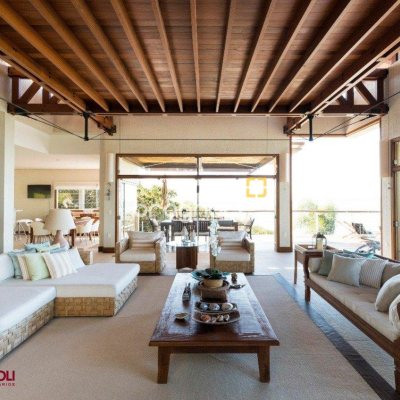 Casa de Condomínio com 517m², 5 quartos (sendo 2 suítes), no bairro Armação da Piedade em Governador Celso Ramos