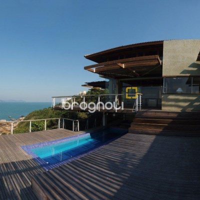 Casa de Condomínio com 517m², 5 quartos (sendo 2 suítes), no bairro Armação da Piedade em Governador Celso Ramos