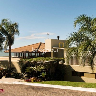 Casa de Condomínio com 517m², 5 quartos (sendo 2 suítes), no bairro Armação da Piedade em Governador Celso Ramos