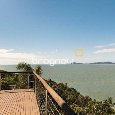 Casa de Condomínio com 517m², 5 quartos (sendo 2 suítes), no bairro Armação da Piedade em Governador Celso Ramos