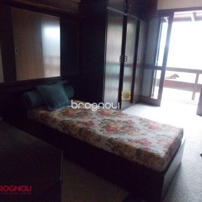 Casa com 414m², 3 quartos (sendo 1 suíte), 4 garagens, no bairro Agronômica em Florianópolis