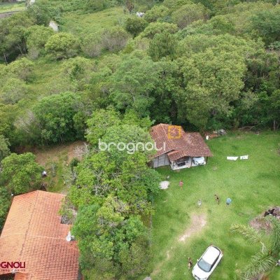 Sítio com 17763m², 3 quartos (sendo 1 suíte), 1 garagem, no bairro Vargem Pequena em Florianópolis