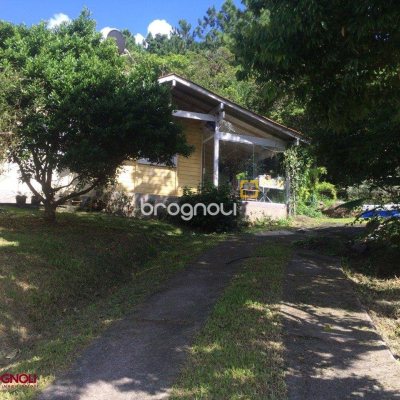 Sítio com 17763m², 3 quartos (sendo 1 suíte), 1 garagem, no bairro Vargem Pequena em Florianópolis