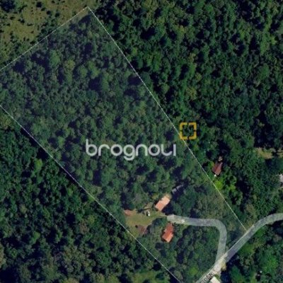 Sítio com 17763m², 3 quartos (sendo 1 suíte), 1 garagem, no bairro Vargem Pequena em Florianópolis