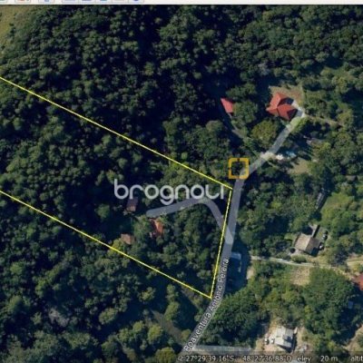 Sítio com 17763m², 3 quartos (sendo 1 suíte), 1 garagem, no bairro Vargem Pequena em Florianópolis