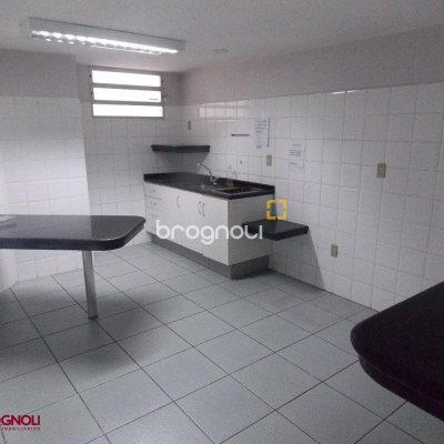 Loja com 1137m², no bairro Centro em Florianópolis