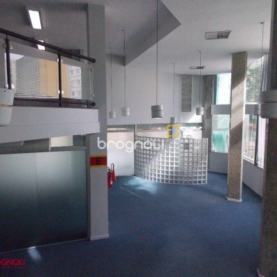 Loja com 1137m², no bairro Centro em Florianópolis
