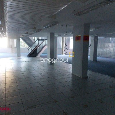 Loja com 1137m², no bairro Centro em Florianópolis
