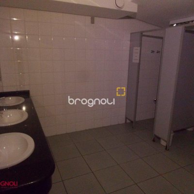 Loja com 1137m², no bairro Centro em Florianópolis
