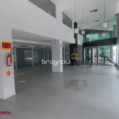 Loja com 1137m², no bairro Centro em Florianópolis