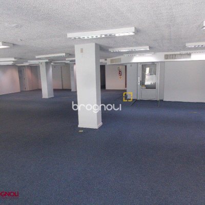 Loja com 1137m², no bairro Centro em Florianópolis