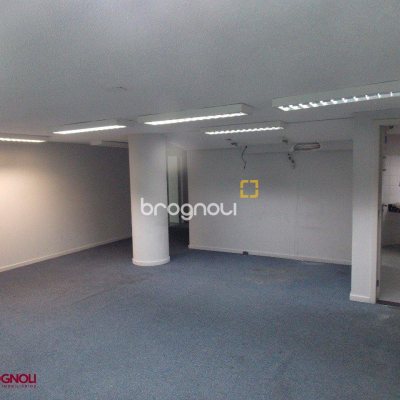 Loja com 1137m², no bairro Centro em Florianópolis