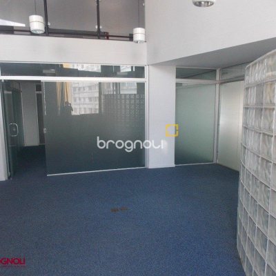 Loja com 1137m², no bairro Centro em Florianópolis