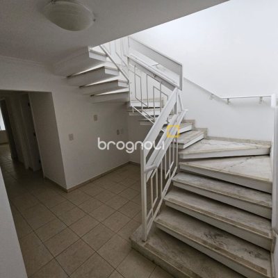 Casa com 198m², no bairro Centro em Florianópolis