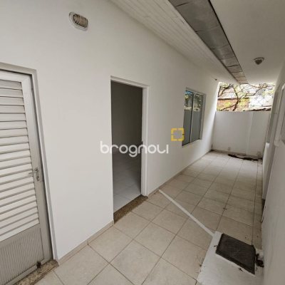 Casa com 198m², no bairro Centro em Florianópolis