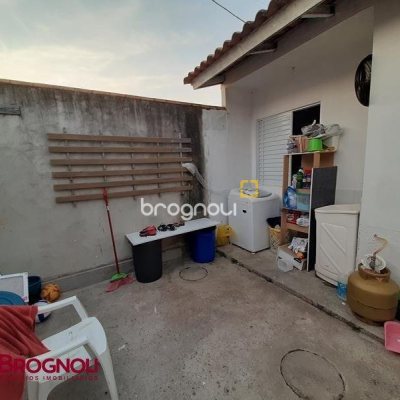 Casa de Condomínio com 51m², 3 quartos, 2 garagens, no bairro Bela Vista em Palhoça