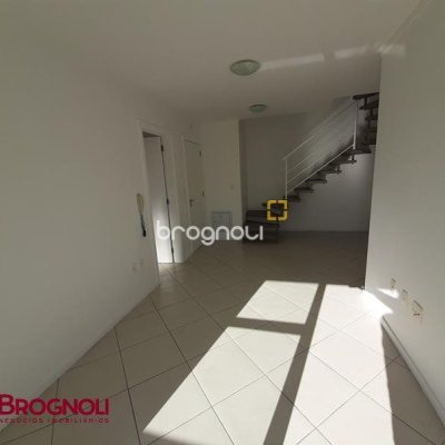 Cobertura com 159m², 3 quartos (sendo 1 suíte), 1 garagem, no bairro Agronômica em Florianópolis