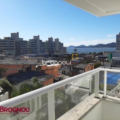 Cobertura com 159m², 3 quartos (sendo 1 suíte), 1 garagem, no bairro Agronômica em Florianópolis