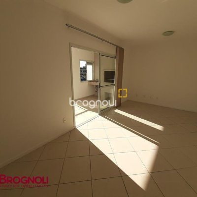 Cobertura com 159m², 3 quartos (sendo 1 suíte), 1 garagem, no bairro Agronômica em Florianópolis