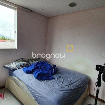 Casa com 314m², 3 garagens, no bairro Saco dos Limões em Florianópolis