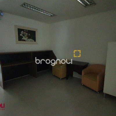 Casa com 314m², 3 garagens, no bairro Saco dos Limões em Florianópolis