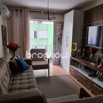 Apartamento com 92m², 2 quartos, 1 garagem, no bairro Centro em Florianópolis