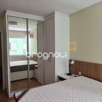 Apartamento com 92m², 2 quartos, 1 garagem, no bairro Centro em Florianópolis