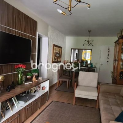 Apartamento com 92m², 2 quartos, 1 garagem, no bairro Centro em Florianópolis