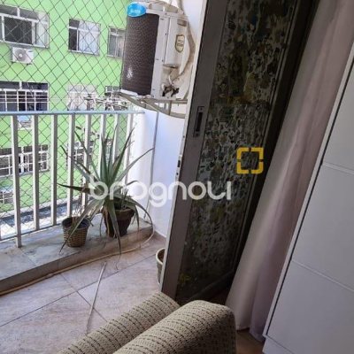 Apartamento com 92m², 2 quartos, 1 garagem, no bairro Centro em Florianópolis