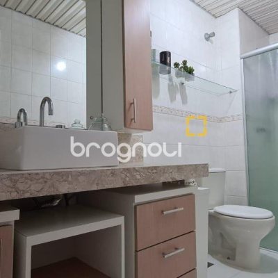 Apartamento com 92m², 2 quartos, 1 garagem, no bairro Centro em Florianópolis