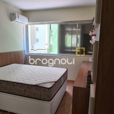 Apartamento com 92m², 2 quartos, 1 garagem, no bairro Centro em Florianópolis