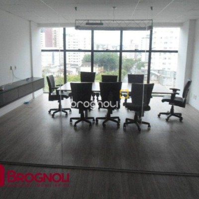 Sala com 336m², 6 garagens, no bairro Centro em Florianópolis