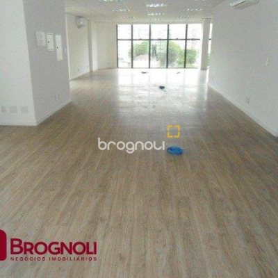 Sala com 336m², 6 garagens, no bairro Centro em Florianópolis