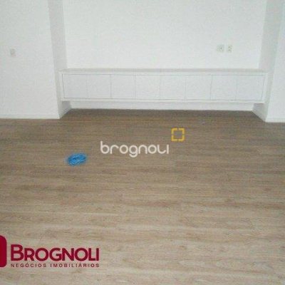 Sala com 336m², 6 garagens, no bairro Centro em Florianópolis