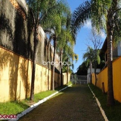 Terreno com 450m², no bairro Ratones em Florianópolis