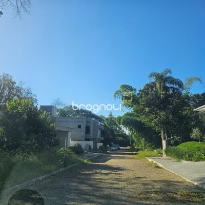 Terreno com 450m², no bairro Ratones em Florianópolis
