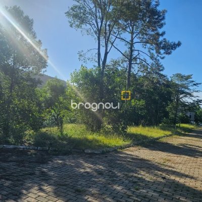 Terreno com 450m², no bairro Ratones em Florianópolis