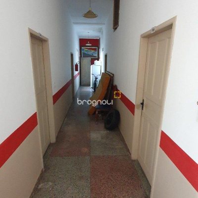 Prédio com 461m², 4 garagens, no bairro Estreito em Florianópolis