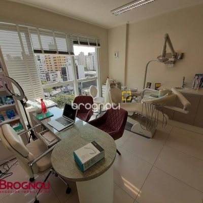 Sala com 25m², no bairro Centro em Florianópolis