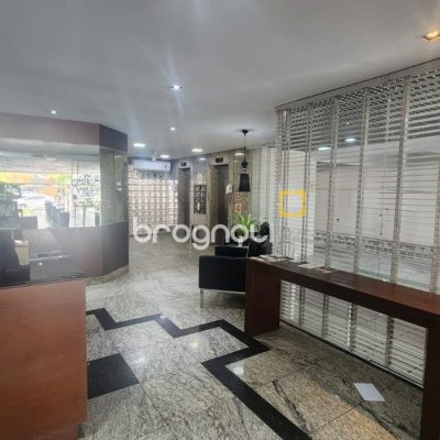 Sala com 136m², 3 garagens, no bairro Centro em Florianópolis