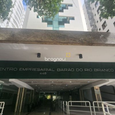 Sala com 136m², 3 garagens, no bairro Centro em Florianópolis