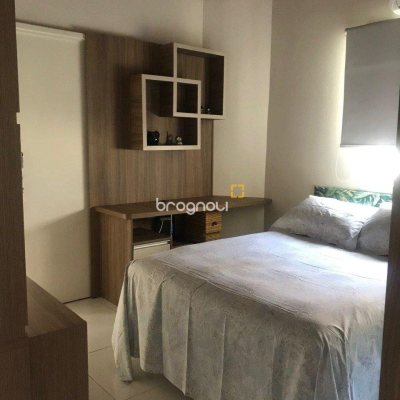 Casa com 320m², no bairro Canasvieiras em Florianópolis